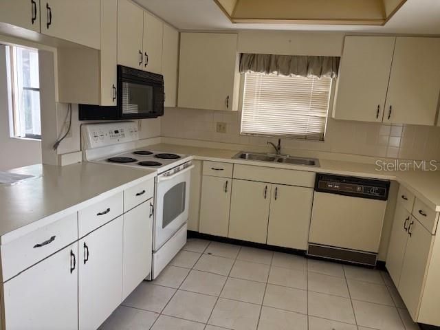 4625 OAK HILL TERRACE 31, Sarasota, FL 34232