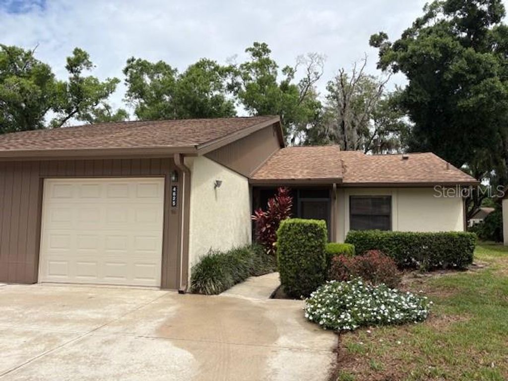 4625 OAK HILL TERRACE 31, Sarasota, FL 34232