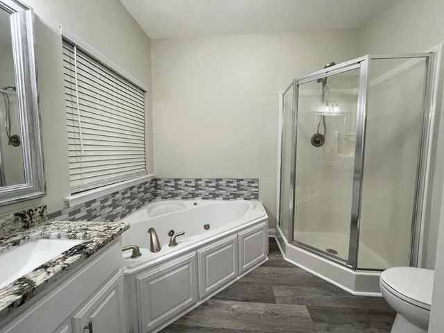 545 Red Fox Dr, Burns, TN 37029