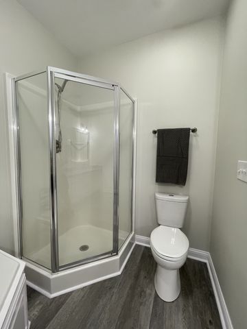 545 Red Fox Dr, Burns, TN 37029