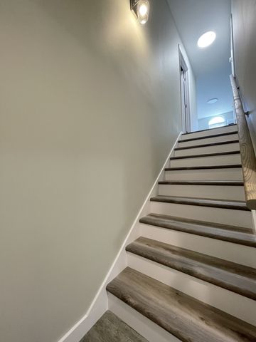 545 Red Fox Dr, Burns, TN 37029