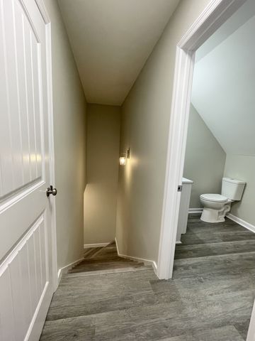 545 Red Fox Dr, Burns, TN 37029