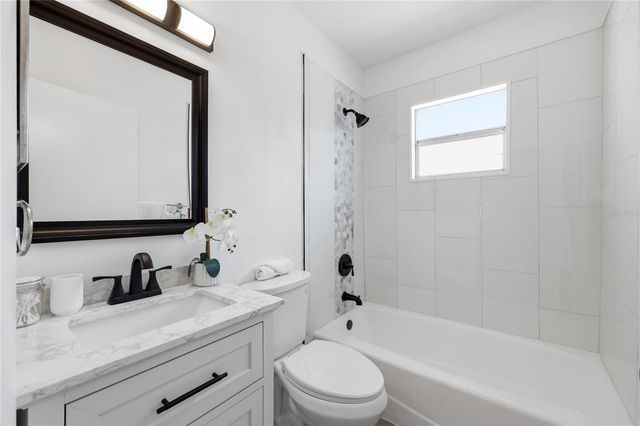 727 16TH AVENUE NW, Largo, FL 33770