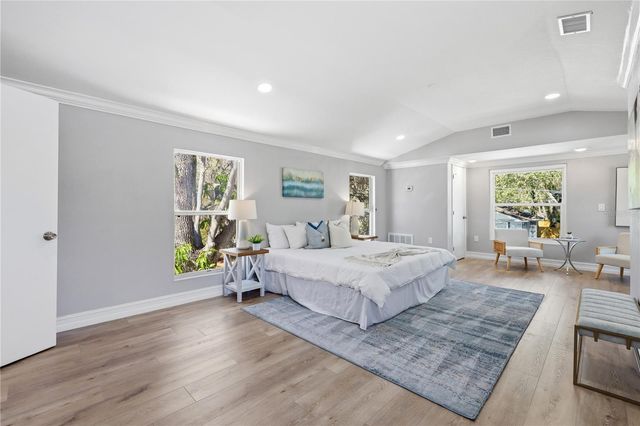 727 16TH AVENUE NW, Largo, FL 33770