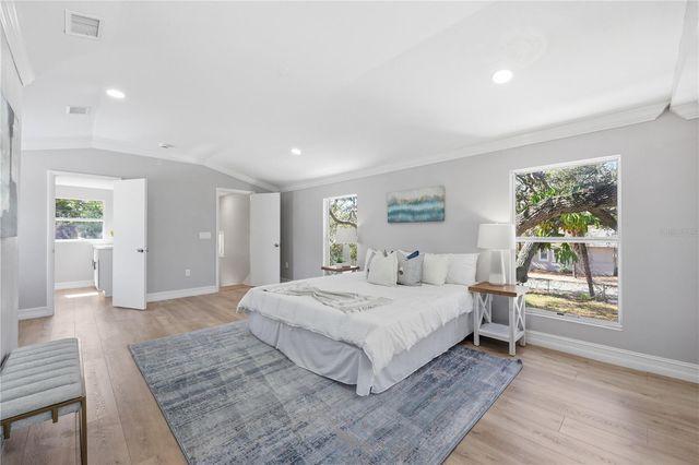 727 16TH AVENUE NW, Largo, FL 33770