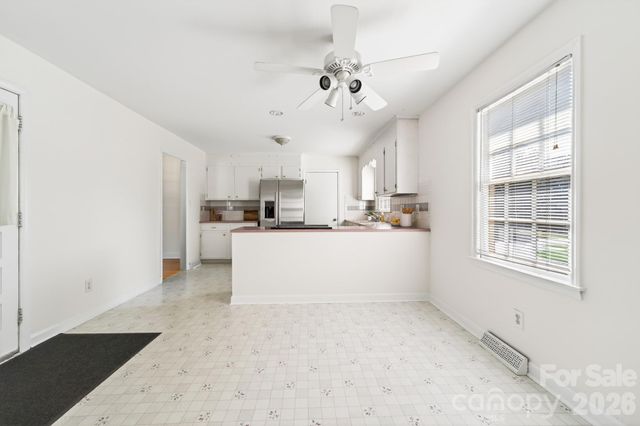 7516 Watercrest Road, Charlotte, NC 28210