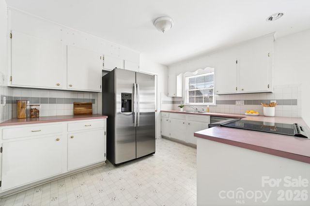 7516 Watercrest Road, Charlotte, NC 28210