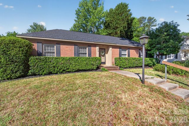 7516 Watercrest Road, Charlotte, NC 28210