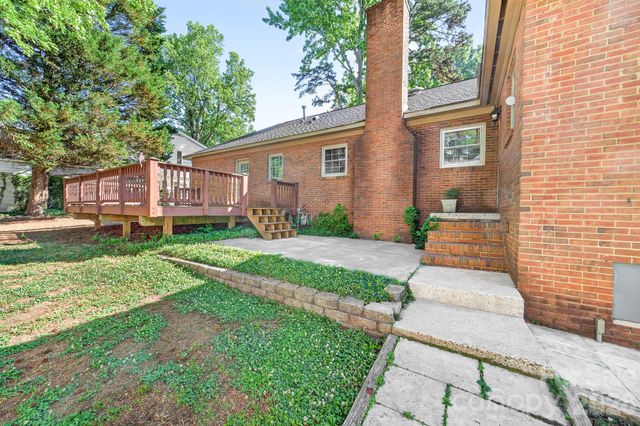 7516 Watercrest Road, Charlotte, NC 28210