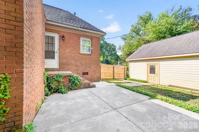 7516 Watercrest Road, Charlotte, NC 28210
