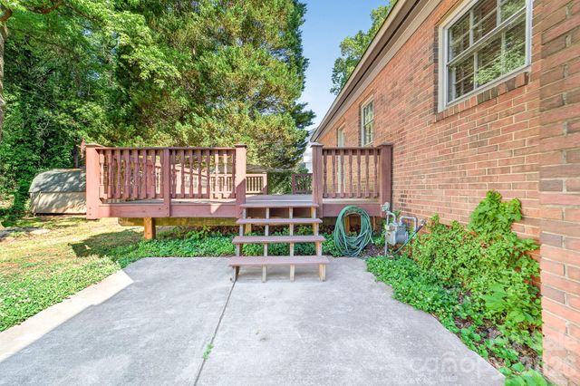 7516 Watercrest Road, Charlotte, NC 28210