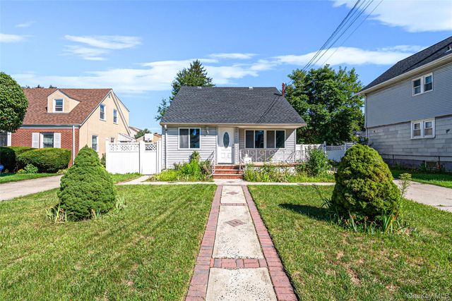 231 Cedar Street, Hempstead, NY 11550