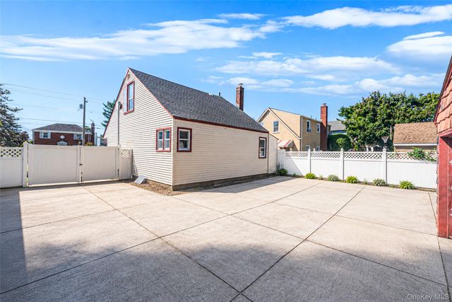 231 Cedar Street, Hempstead, NY 11550