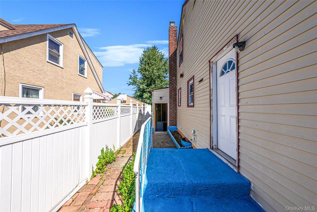 231 Cedar Street, Hempstead, NY 11550
