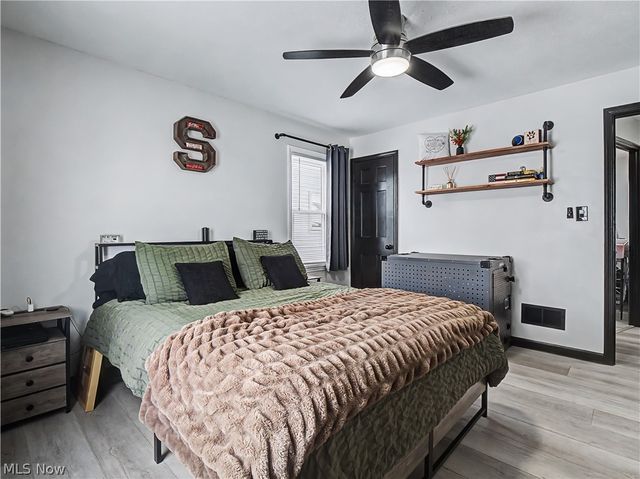 5268 W 46th Street, Parma, OH 44134