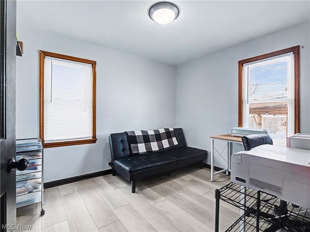 5268 W 46th Street, Parma, OH 44134