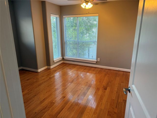 332 Asbury Street, Houston, TX 77007