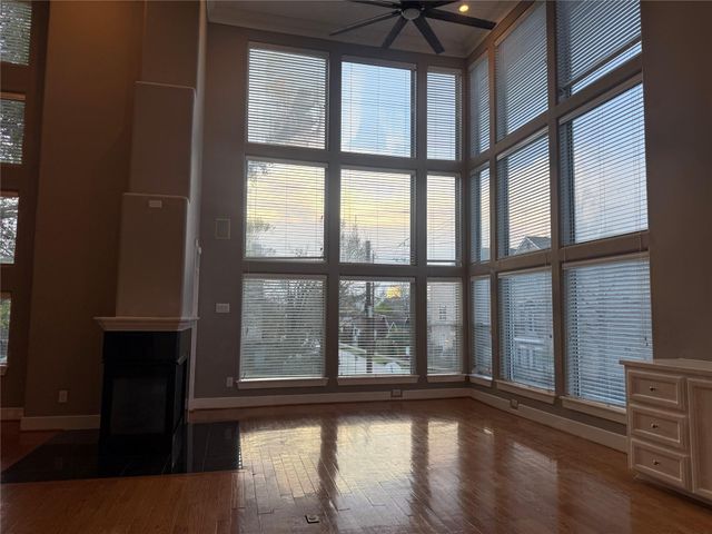 332 Asbury Street, Houston, TX 77007