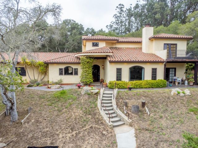 17551 Pond Derosa Lane, Prunedale, CA 93907