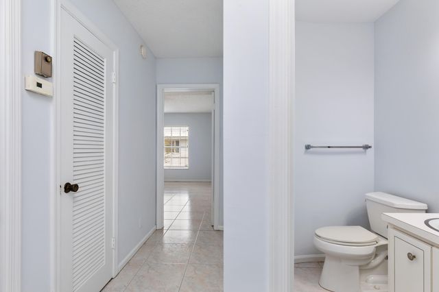 2261 NE 67th Street, Fort Lauderdale, FL 33308