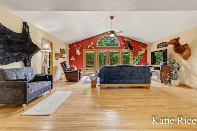 9210 Lamos Road, Montague, MI 49437