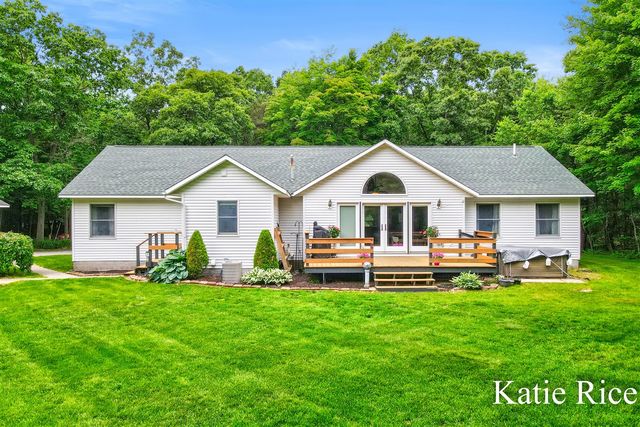 9210 Lamos Road, Montague, MI 49437