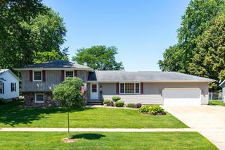 2123 FAIRVIEW STREET, Oshkosh, WI 54901