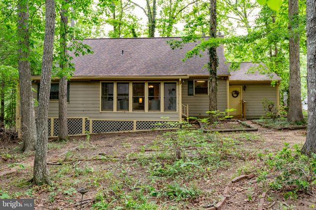 102 EAGLE CT, Locust Grove, VA 22508