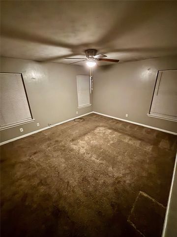 2605 San Medina Avenue, Dallas, TX 75228