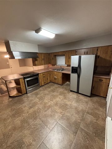 2605 San Medina Avenue, Dallas, TX 75228