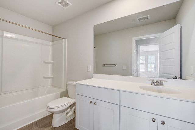 4105 Quincy Adams Lane, North Charleston, SC 29418