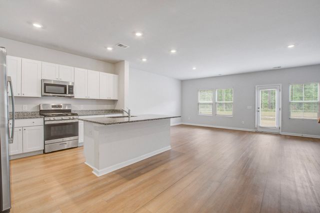 4105 Quincy Adams Lane, North Charleston, SC 29418