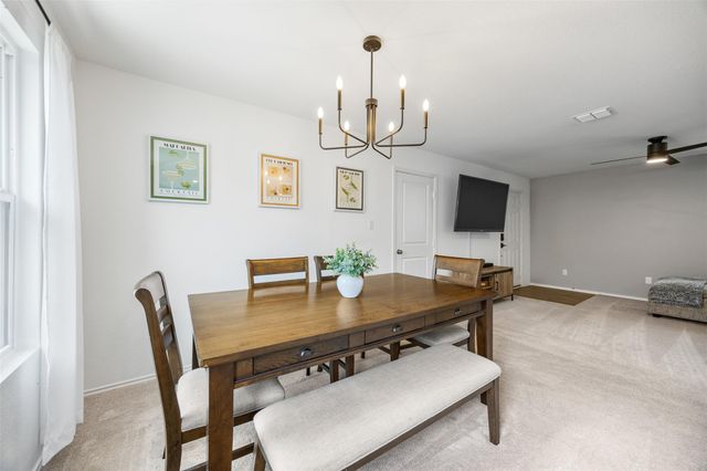447 Marty Allen LOOP, Jarrell, TX 76537