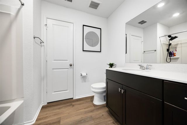 447 Marty Allen LOOP, Jarrell, TX 76537