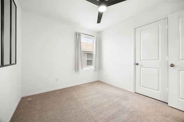 447 Marty Allen LOOP, Jarrell, TX 76537