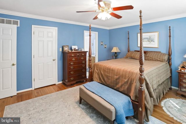102 NOBLE LN, Gilbertsville, PA 19525