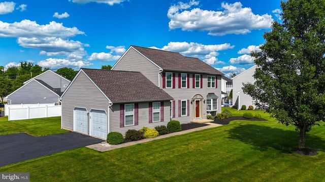 102 NOBLE LN, Gilbertsville, PA 19525
