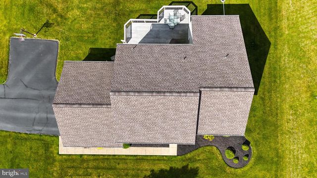 102 NOBLE LN, Gilbertsville, PA 19525