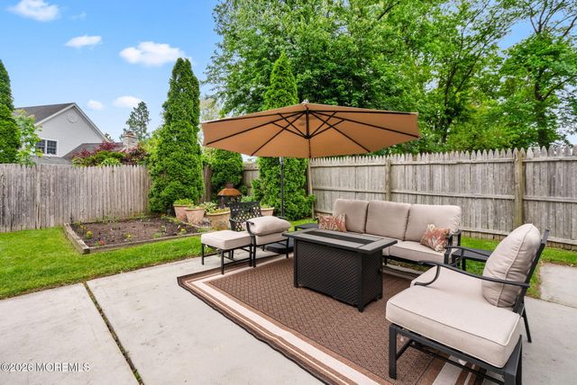 12 Ann Court, Hazlet, NJ 07730