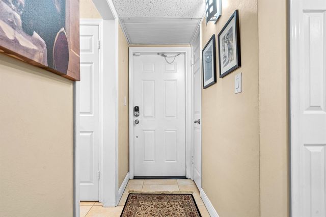 400 NE 20th Street, Boca Raton, FL 33431