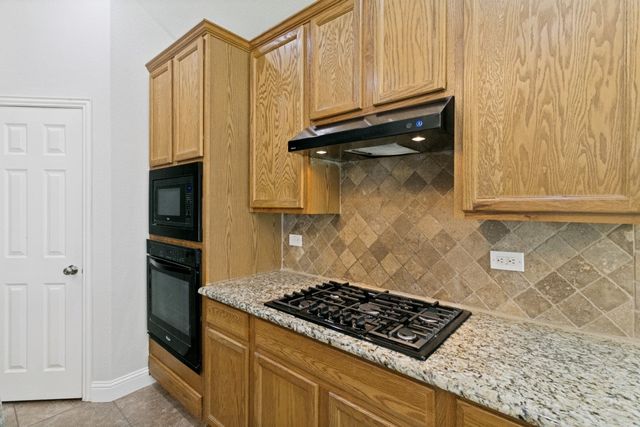 5513 Post Ridge Drive, Fort Worth, TX 76123