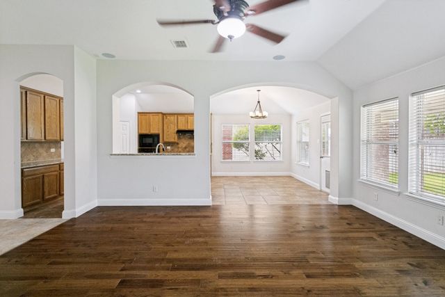 5513 Post Ridge Drive, Fort Worth, TX 76123