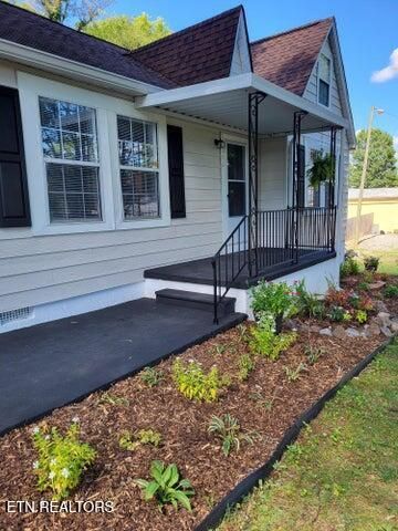 300 S Oak Street, Sweetwater, TN 37874