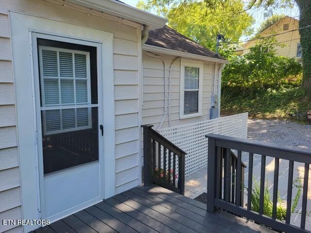 300 S Oak Street, Sweetwater, TN 37874