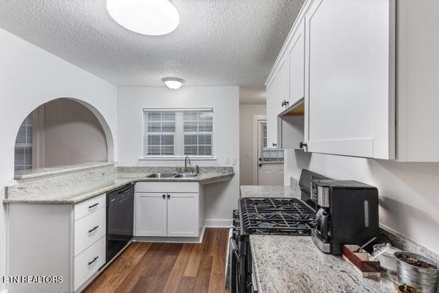 300 S Oak Street, Sweetwater, TN 37874