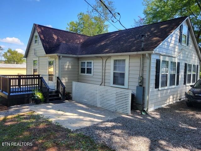 300 S Oak Street, Sweetwater, TN 37874