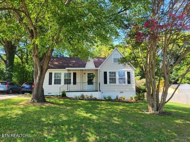 300 S Oak Street, Sweetwater, TN 37874