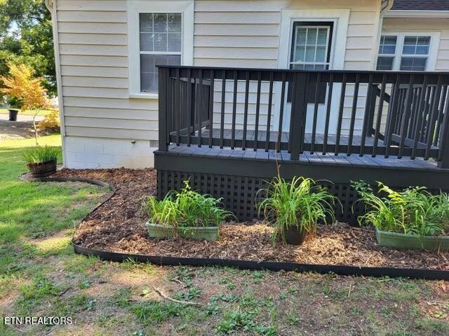 300 S Oak Street, Sweetwater, TN 37874