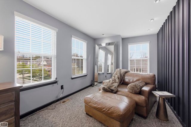 56756 Longhorn Drive, Utica, MI 48316