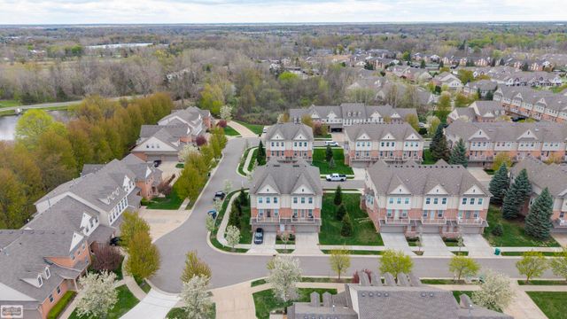 56756 Longhorn Drive, Utica, MI 48316